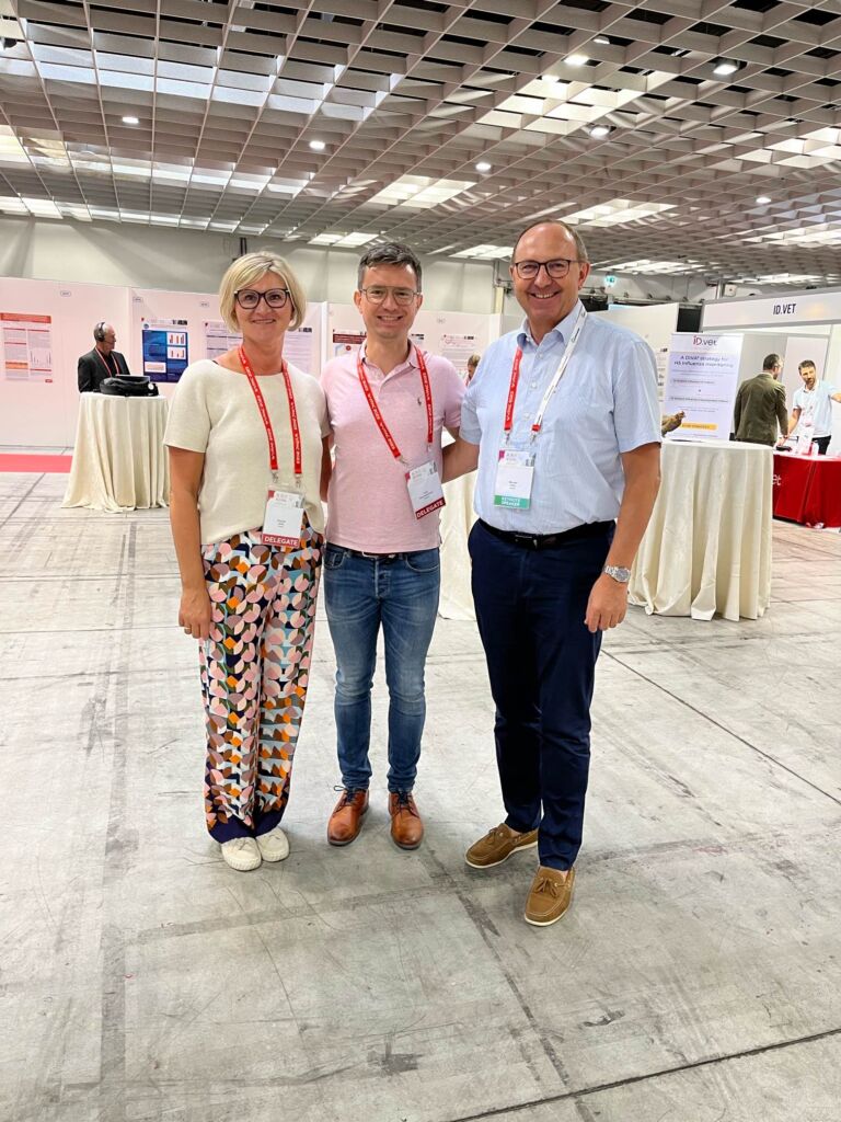 Slika: dr. Tarik Sulejmanović sa svojim mentorom prof. dr. Michaelom Hess i dr. Claudiom Hess